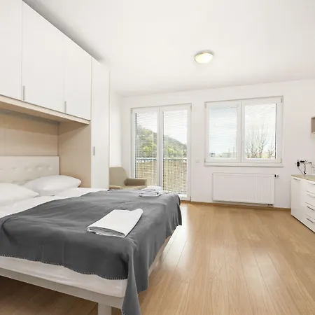 Prague City Residence براغ
